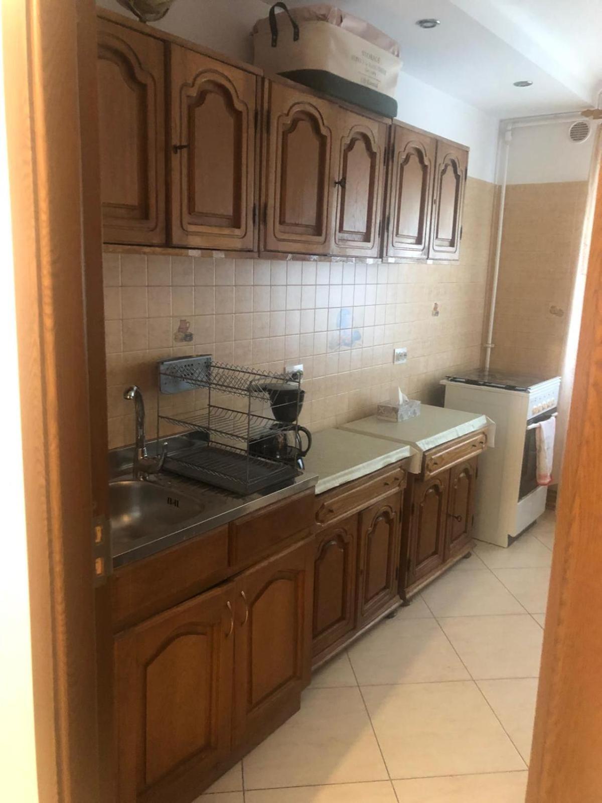 Apartament Cu 3 Camere La Poala Muntilor Fagaras Victoria  Exterior foto